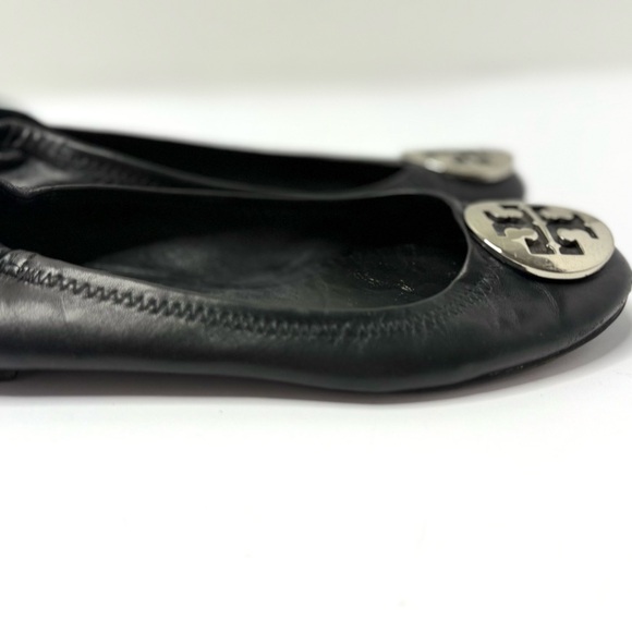 Tory Burch Black Leather Flats with Silver Logo Size 8.5 - Picture 3 of 7